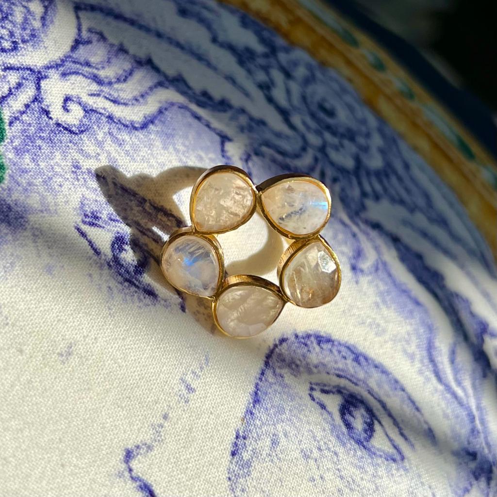 Anillo Mint Piedra de luna