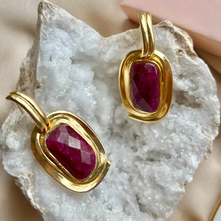 Cassia Garnet Earrings