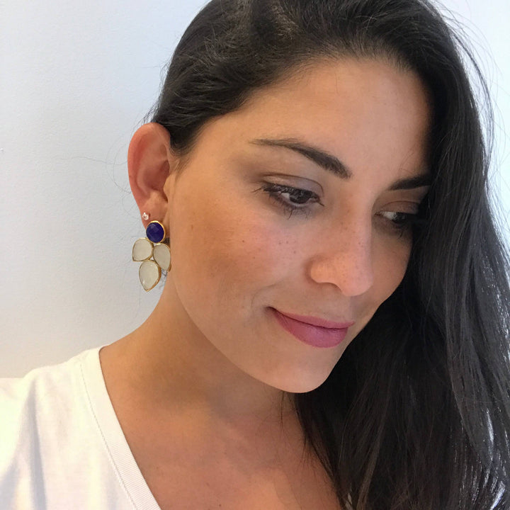 Pendientes con piedras Hortensia Azul y Piedra Luna - Mestiza Joyas