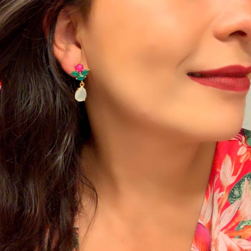 Pendientes con piedras Tulipán Fucsia, Verde y Blanco - Mestiza Joyas