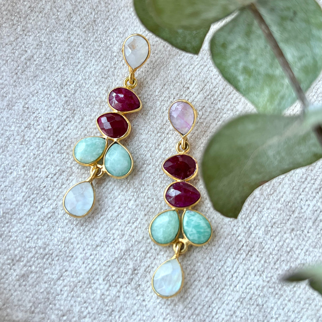 Boucles d'oreilles Narcisse Labradorite, Pierre de Lune et Pierre Améthyste