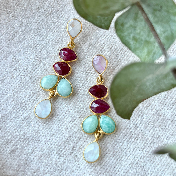 Boucles d'oreilles Narcisse Labradorite, Pierre de Lune et Pierre Améthyste