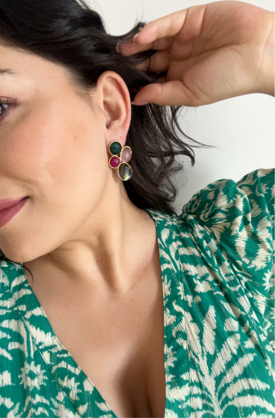 Boucles d'oreilles avec Hortensia Labradorite et Pierres de Lune