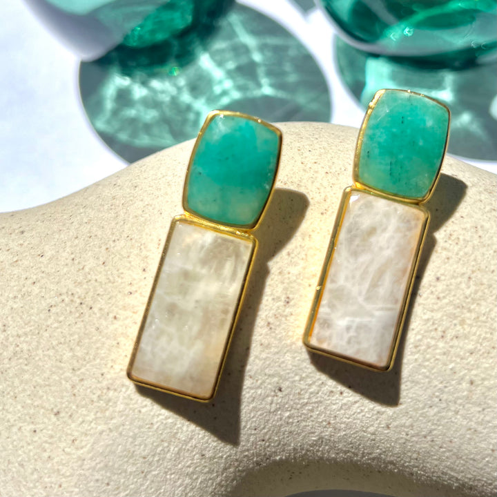 Boucles d'oreilles avec Hortensia Labradorite et Pierres de Lune
