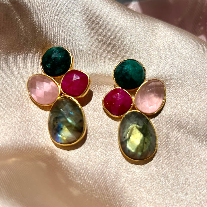 Boucles d'oreilles avec Hortensia Labradorite et Pierres de Lune