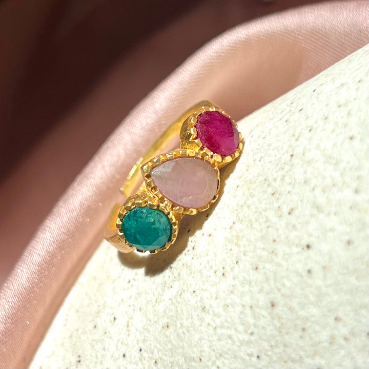 Anillo con piedras Miranda Verde, Rosa y Granate