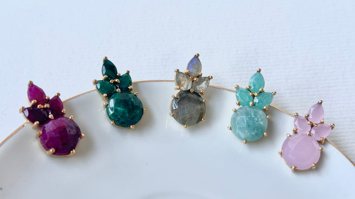 Earrings with Mier Emerald stones