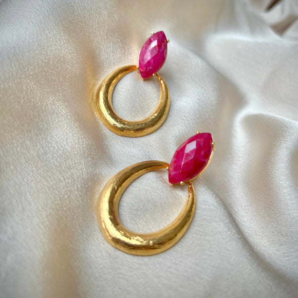 Pendientes con piedras Bali ovalado Granate - Mestiza Joyas