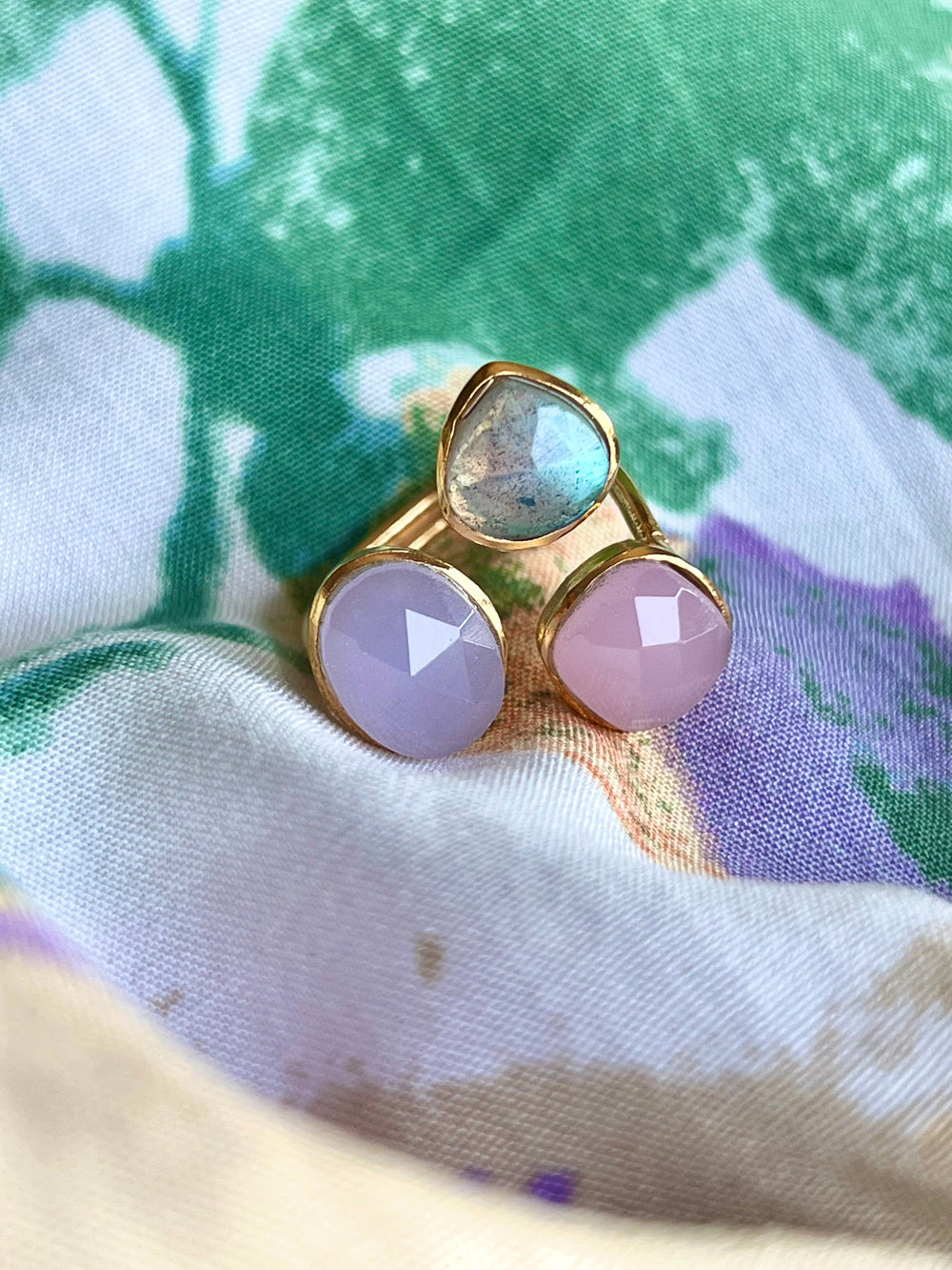 Anillos: Alma Lila, Rosa y Labradorita - Mestiza Joyas